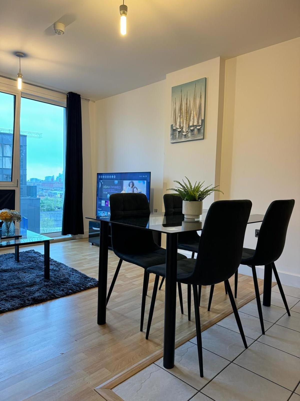 Spacious 2 Bedrooms Apartment In Stratford London Exteriör bild