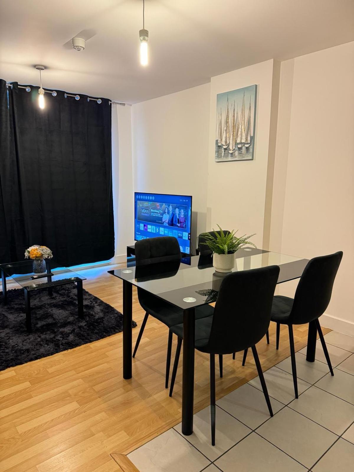 Spacious 2 Bedrooms Apartment In Stratford London Exteriör bild